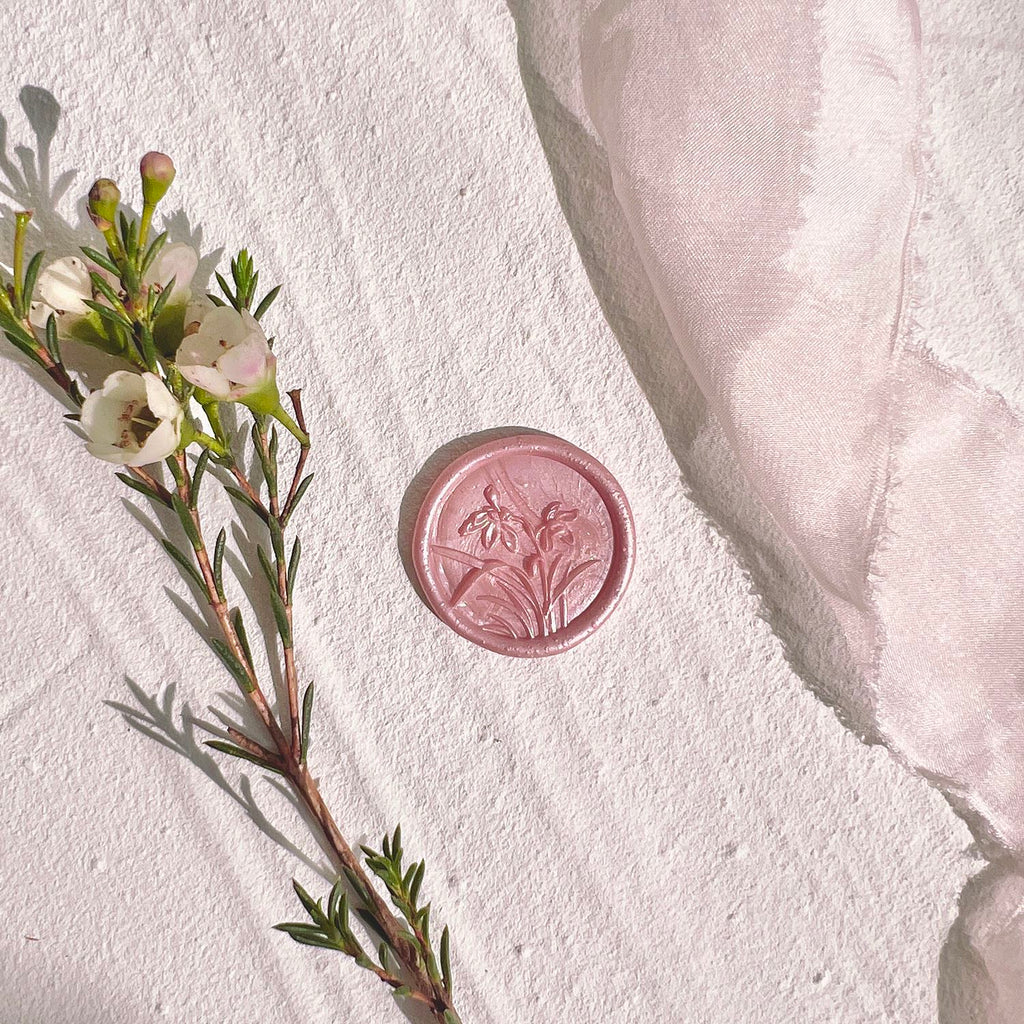 Light Pink Floral Wedding Invitations, Vintage White Handmade Paper Invites with Pink Wax Seals, Gold Foil Printing Wedding Ceremony Supplies Picky Bride