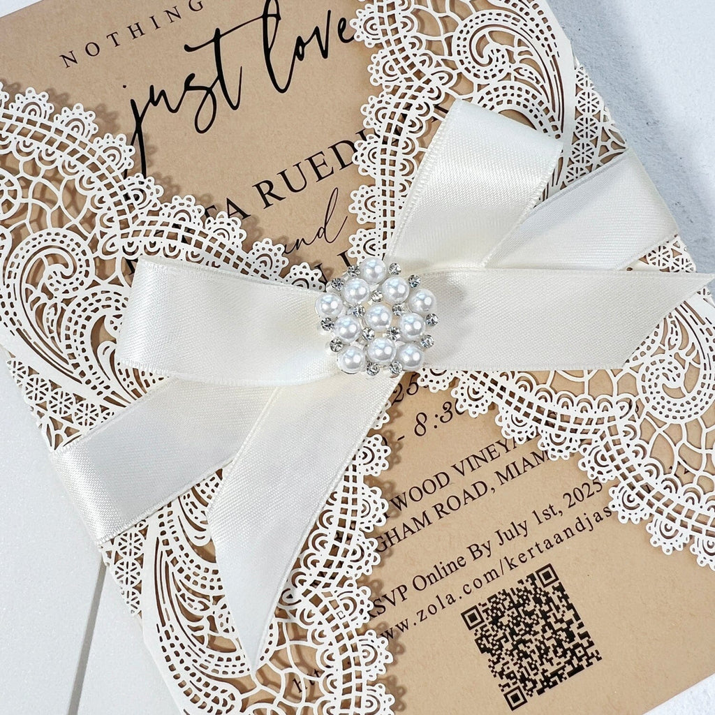 Elegant Lace and Pearl Wedding Invitation, Vintage Ivory and Kraft Invites with Diamante Brooch Bow, Personalized QR Code Invitations Wedding Ceremony Supplies Picky Bride 